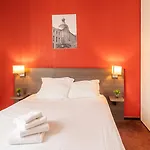 Comfort Centre Hotel 3*