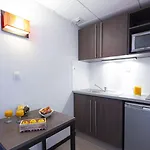 Comfort Centre Hotel