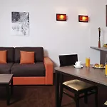 Comfort Centre Hotel
