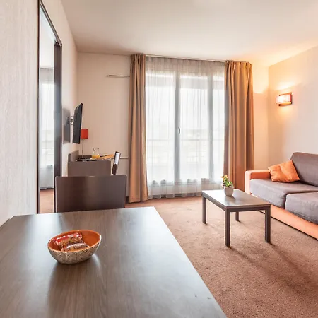 Comfort Centre Aparthotel 3*
