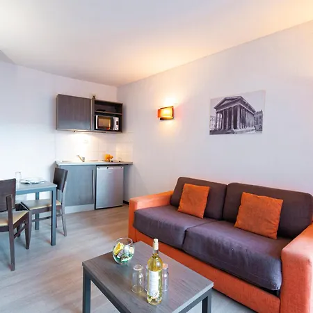 Отель Comfort Centre