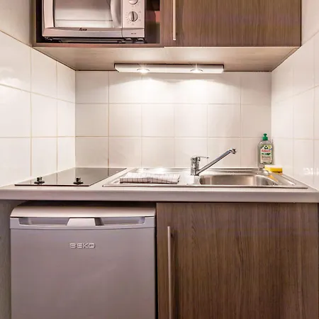 Aparthotel Comfort Centre 3*