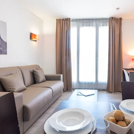 Aparthotel Comfort Centre Nîmes