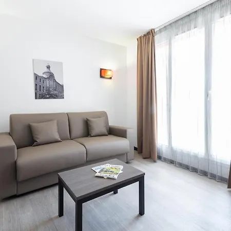 Comfort Centre מלון דירות