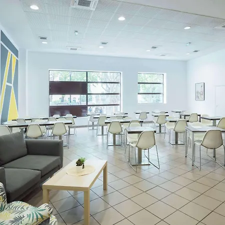 شقة فندقية Comfort Centre