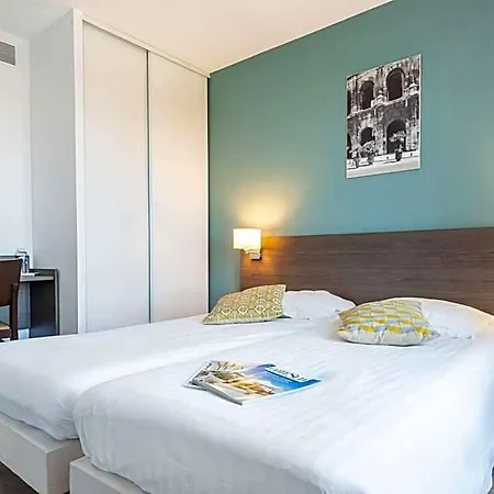 Comfort Centre Apartmanhotel 3*