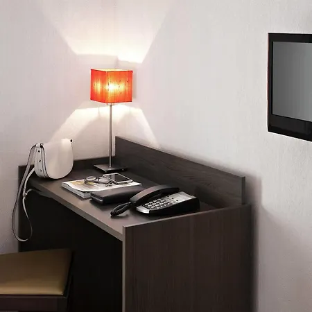 Comfort Centre Aparthotel 3*