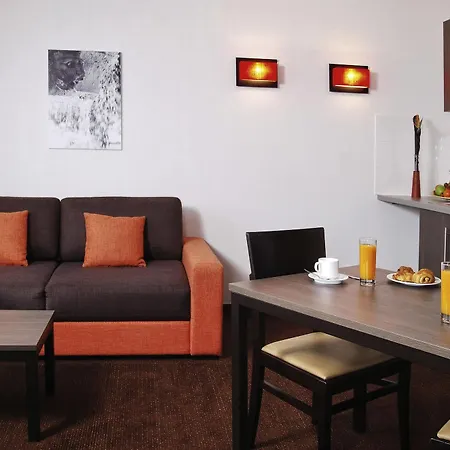 Comfort Centre Aparthotel