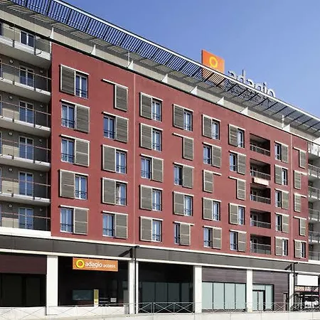 Aparthotel Comfort Centre 3*