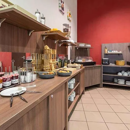Comfort Centre Aparthotel