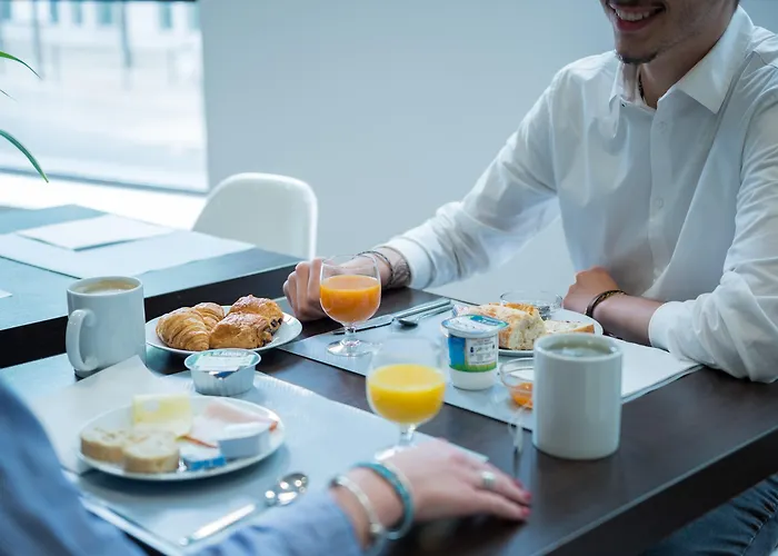 Comfort Centre Hotel 3*