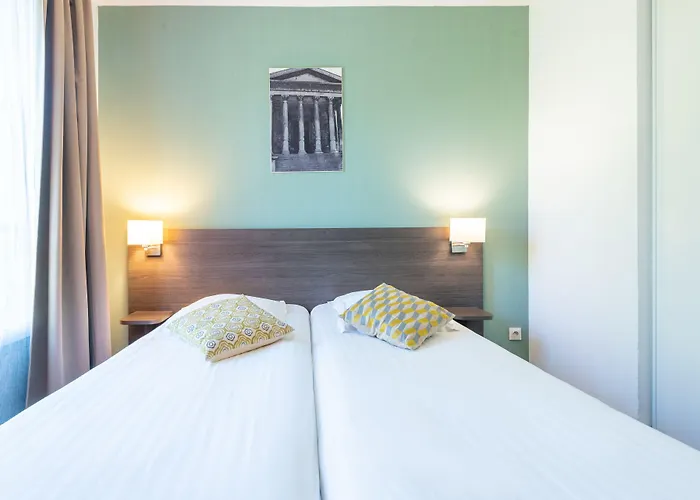 Comfort Centre Hotel